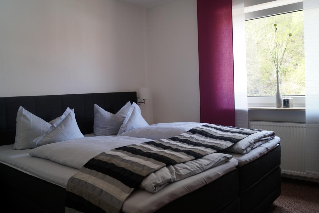 Hotel Berg Dannenfels Bagian luar foto