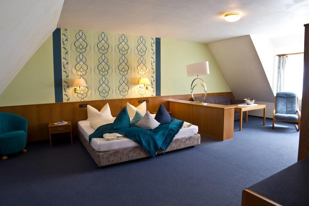 Hotel Berg Dannenfels Ruang foto